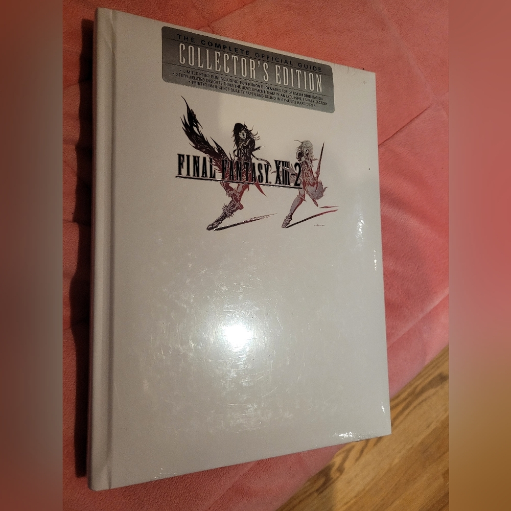 Final Fantasy XIII-2 Collector's Edition Guide